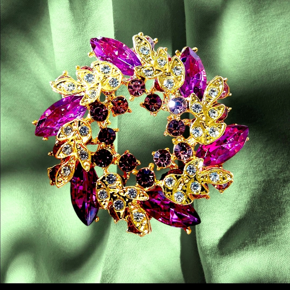 Elegant Gold and Purple Floral Brooch